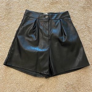 Princess Polly Vegan Leather Shorts Size 4